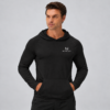nerva-aero-hooded-long-sleeve-black-front NERVA Aero Hooded Long Sleeve i svart, huvtröja för herr, framifrån.
